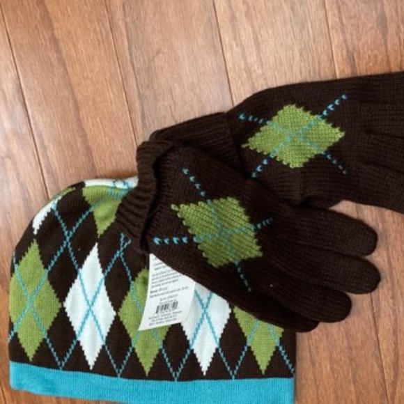 East Side Collection Hat & Glove Set - Picture 3 of 6